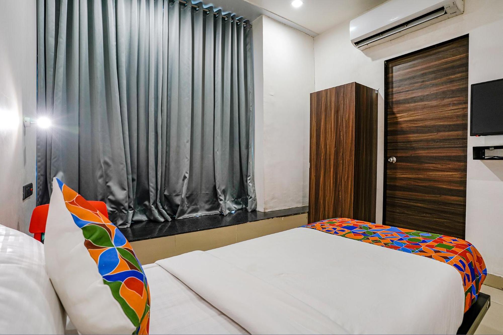 Fabhotel Lotus I Surat Exterior photo